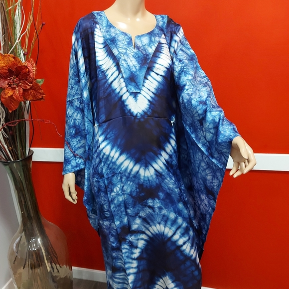Africa Silk Adire Caftan - Picture 3 of 16